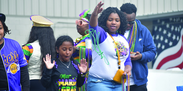 when is jeanerette mardi gras parade 2025